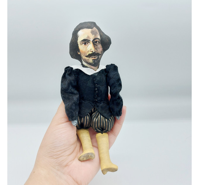 Gian Lorenzo Bernini famous painter figurine - Gift for painter!