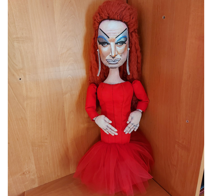 Dawn Davenport Divine companion doll ( 24 inches )