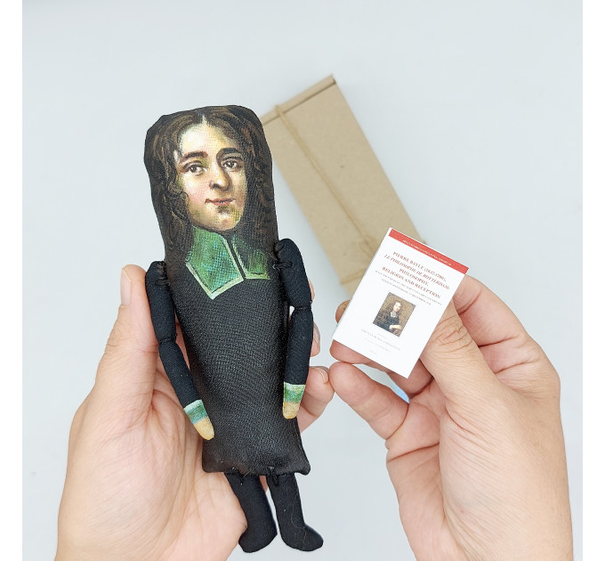 Pierre Bayle figure, French philosopher, author 17th century - religious toleration - skeptical philosophy, Collectible doll
