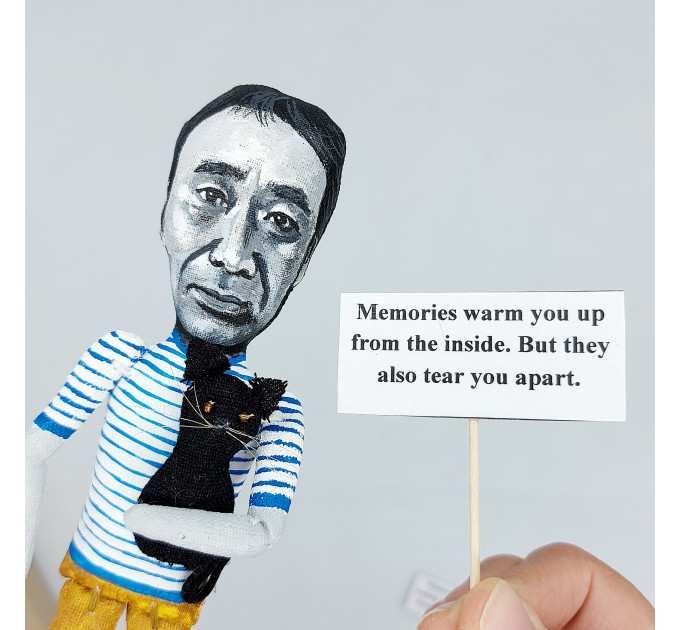 Haruki Murakami figurine, famous Japanese author - Book lover gift!