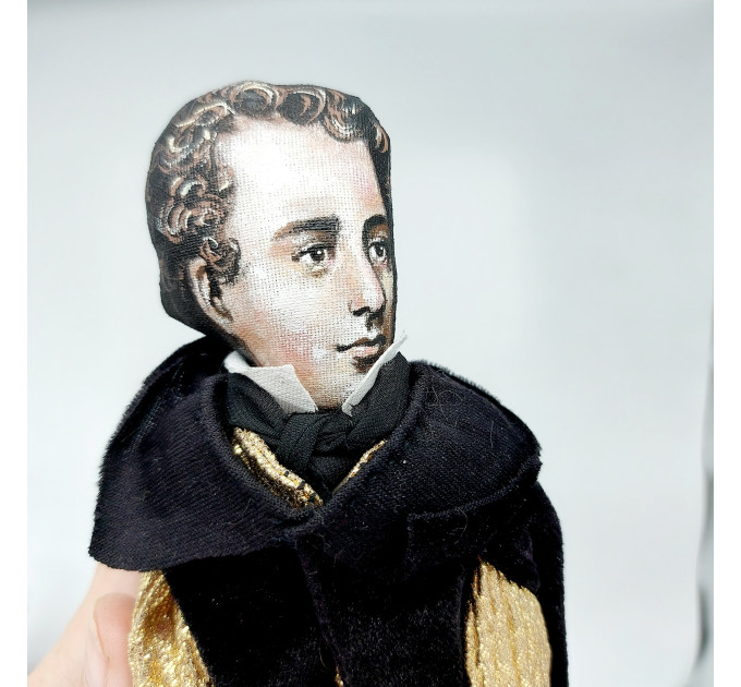 Lord Byron figurine, famous English romantic poet - Book lover gift!