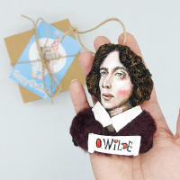 Oscar Wilde ornament