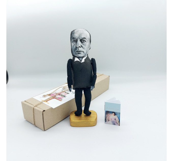 Henry James figure, famous American-British author The Portrait of a Lady - Literary Gift!