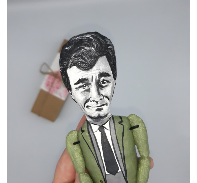 Frank Columbo detective figurine, Retro movie 90's, Classic TV Shows fans gift!