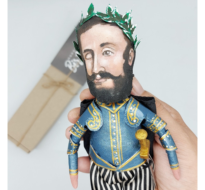 Luís Vaz de Camões figurine, Portugal greatest poet - Literature gift!