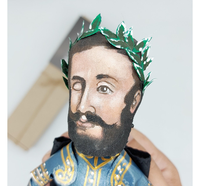 Luís Vaz de Camões figurine, Portugal greatest poet - Literature gift!