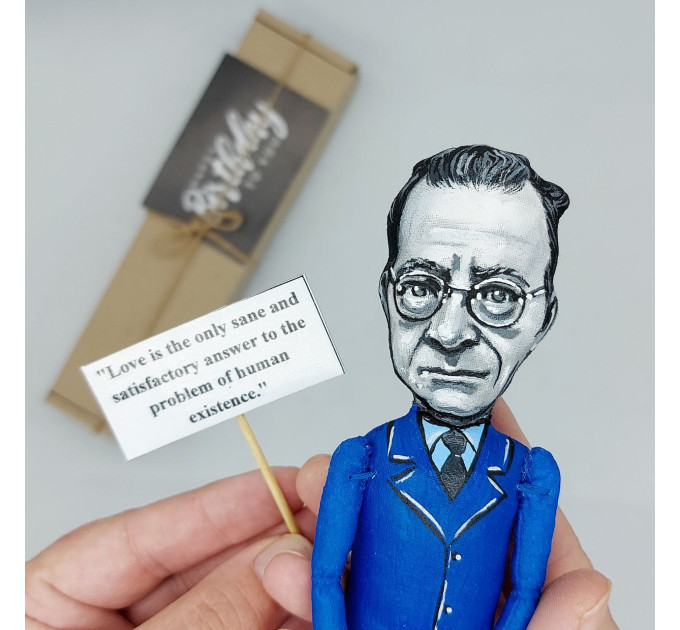 Erich Fromm figurine, famous psychologist, sociologist, philosopher - Existentialism Decor, Literary Gift for Thinker! 