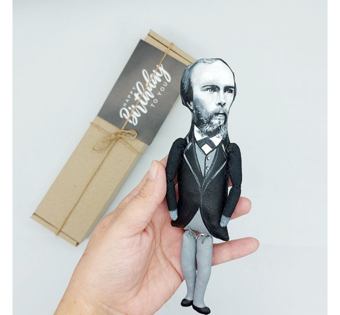 Paul Verlaine figurine, famous French poet, writer Symbolist and Decadent - Classic poetry art
