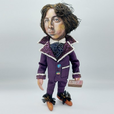 Oscar Wilde doll