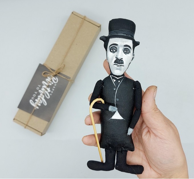 Charlie Chaplin comedian figure, Star Silent film era - Collectible doll