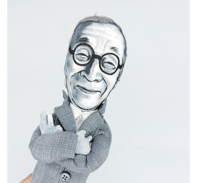 Ieoh Ming Pei famous architect doll