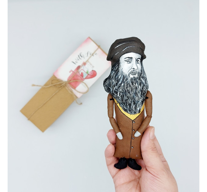 Leonardo da Vinci figurine, famous Italian artist Renaissance, Art Teacher gift!