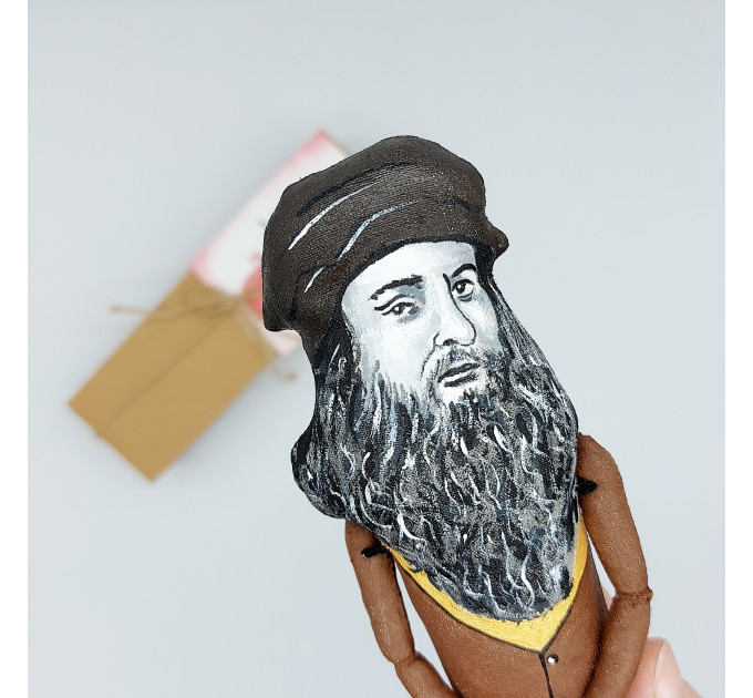 Leonardo da Vinci figurine, famous Italian artist Renaissance, Art Teacher gift!