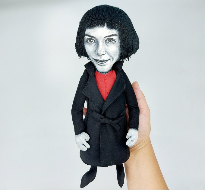 Amelie Poulain doll