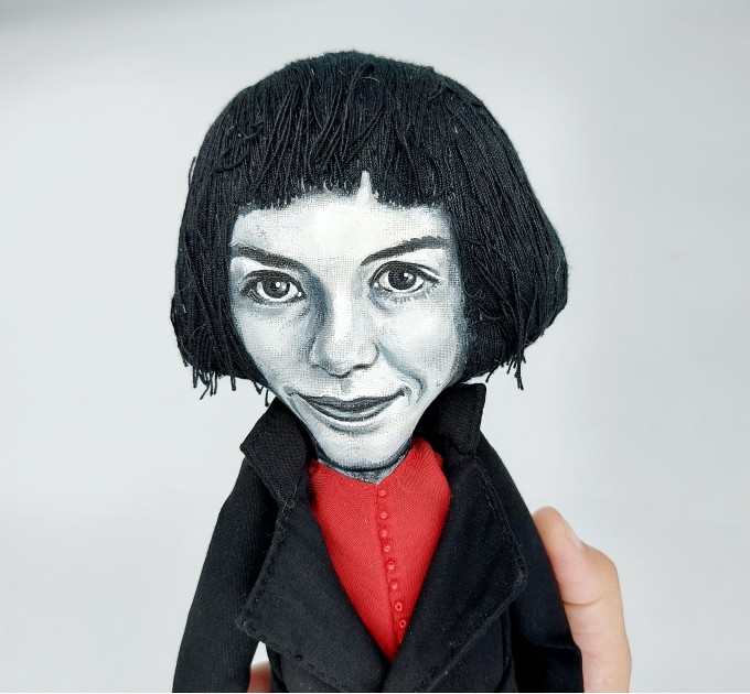 Amelie Poulain doll