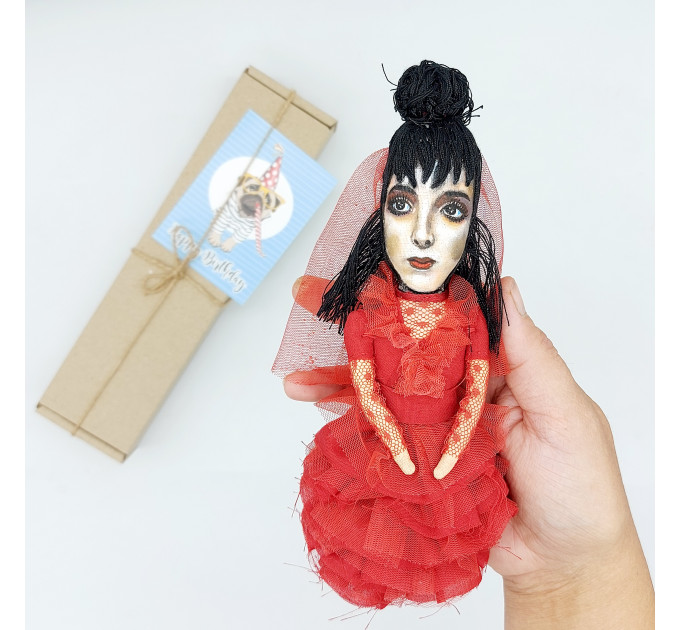 Lydia Deetz figurine in Gothic Red Wedding Dress
