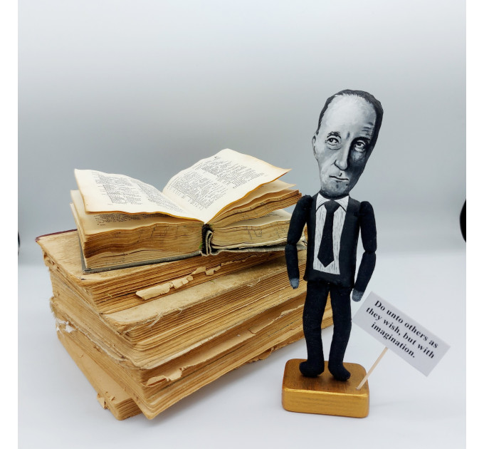 Marcel Duchamp famous painter Dada, sculptor figurine - Cubism fans! 