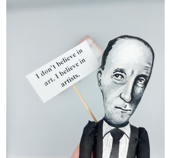 Marcel Duchamp famous painter Dada, sculptor figurine - Cubism fans! 