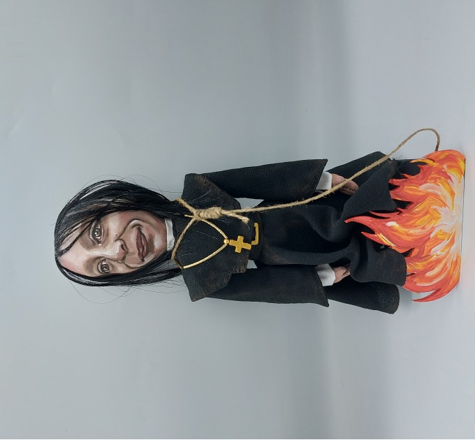 Sister Angelica doll, The Omen horror movie character, Halloween decoration