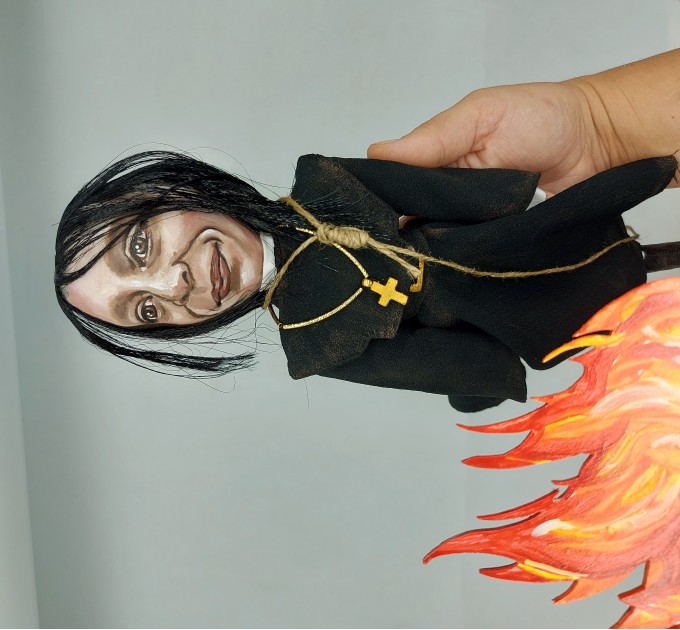 Sister Angelica doll, The Omen horror movie character, Halloween decoration