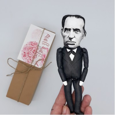 Walter Gropius figure